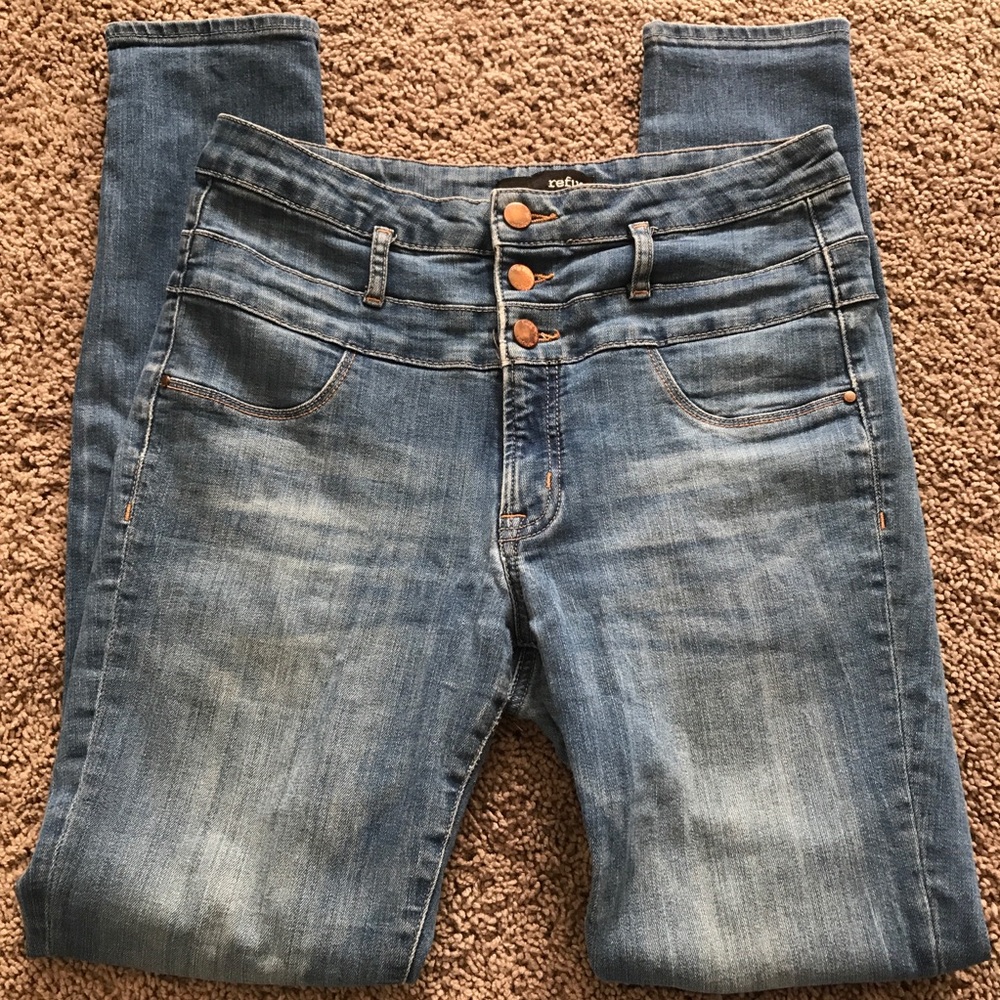 High-Rise Refuge Skinny Jeans size 10